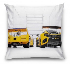 3D Подушка «Светлый гараж с двумя желтыми спорткарами»