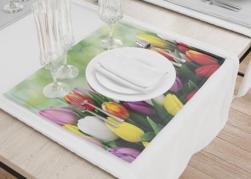 Сервировочные салфетки «Разноцветные тюльпаны»