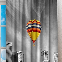 Фотошторы «Воздушный шар в мегаполисе»