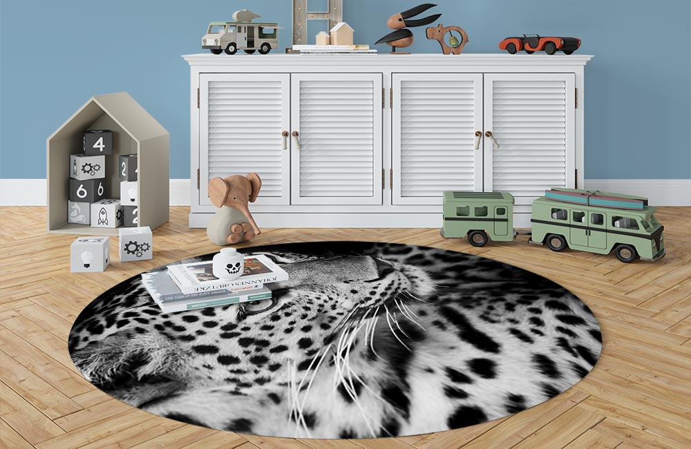 3D Ковер «Леопард в черно-белых тонах» Овальный 3